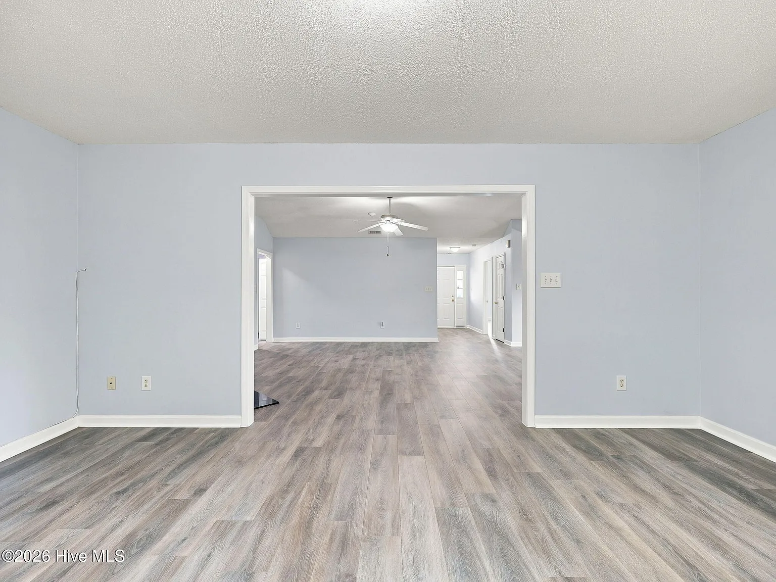 4 bed, 2.0 bath, $1,900 — Photo 4