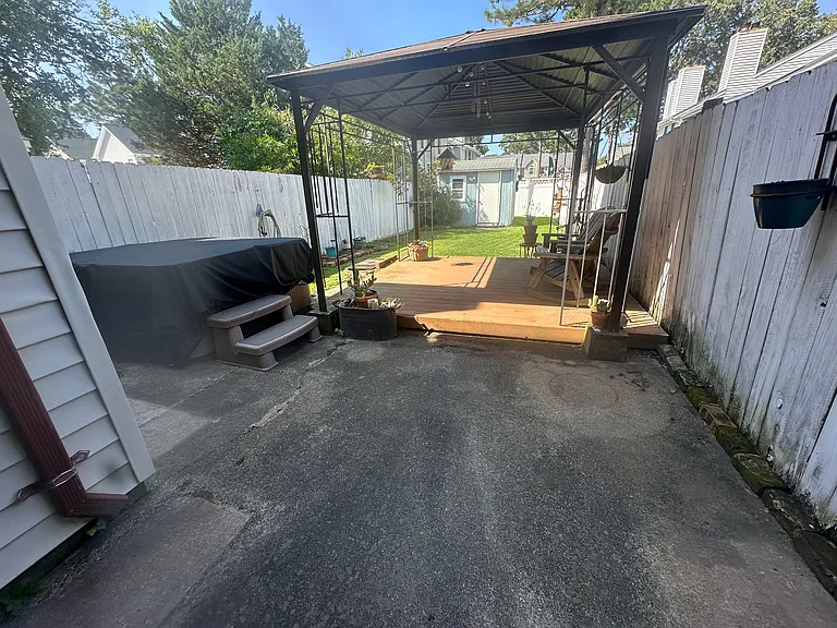 914 C Ave — Photo 10