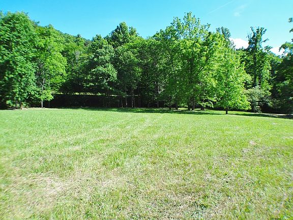 4th image of 3 Stonebrook Dr