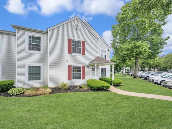 236 Fairview Circle #236, Middle Island, NY 11953