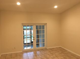 12330 Lakeview Dr APT 2, Dade City, FL 33525