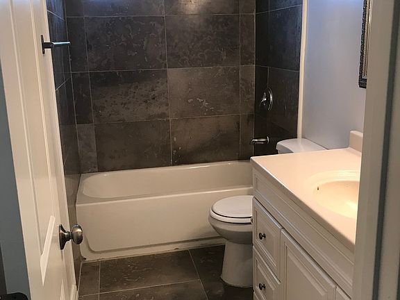 4th image of 3355 Clairemont Mesa Blvd