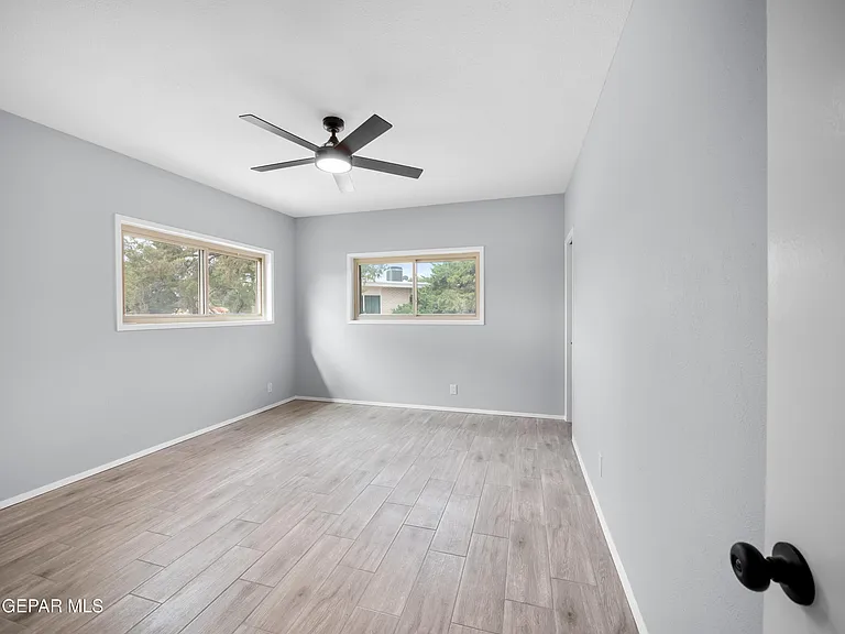 5205 Nome Ave — Photo 21