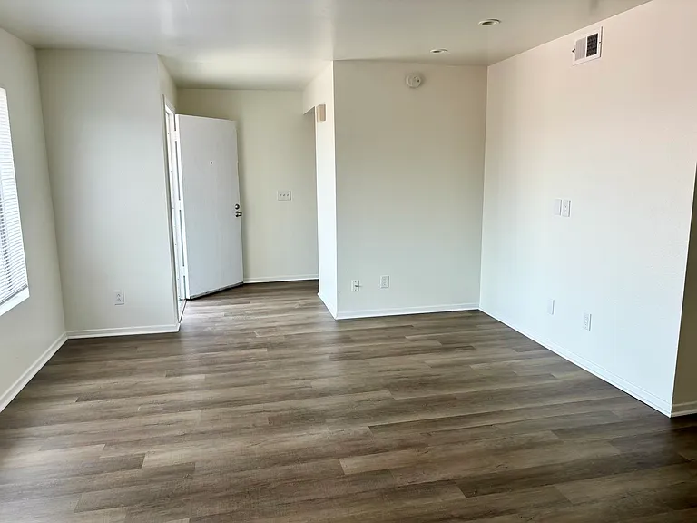 9885 Caspi Gardens Dr #8-1 — Photo 2