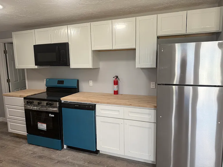 176 Court St #4 — Photo 7