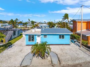 2608 Bayshore Dr, Matlacha, FL 33993