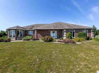 16032 Humke Rd, Dubuque, IA 52002