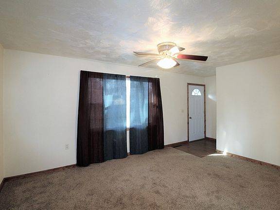 2nd image of 307 S Wibaux St