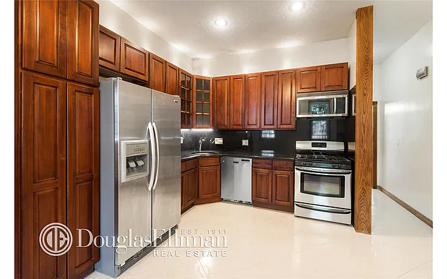 Rented by Douglas Elliman | media 9