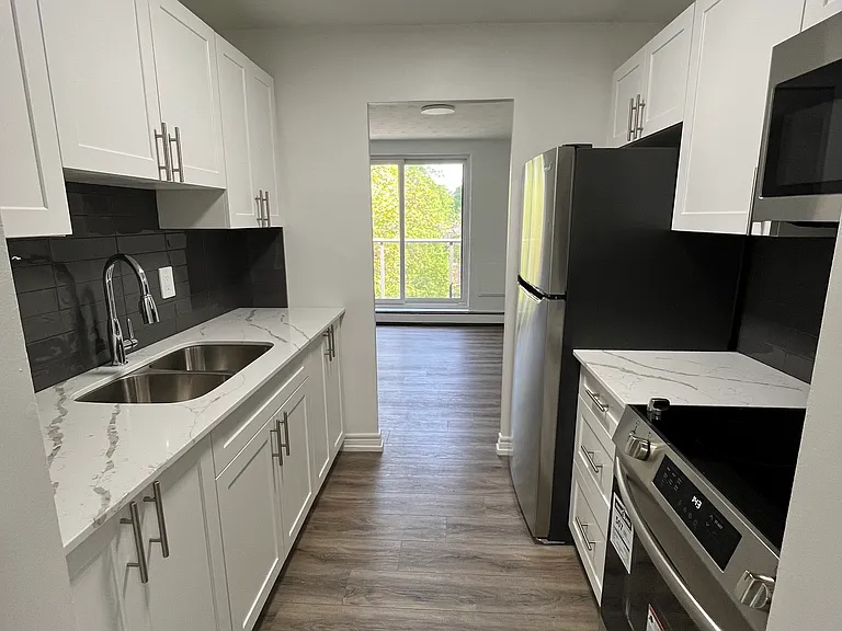 294 Saulsbury St — Photo 2