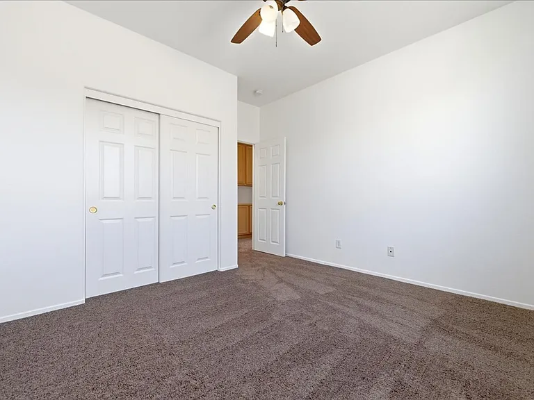 37771 Guildford St — Photo 26