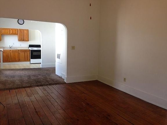 3rd image of 513 1/2 W High St