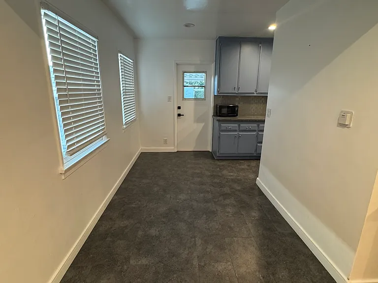 5027 W 135th St — Photo 14