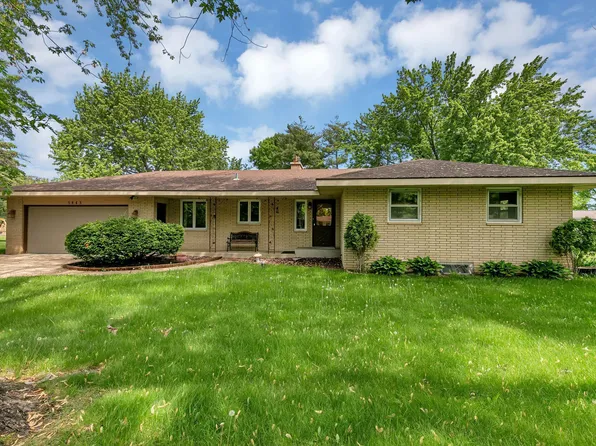 5843 Fairway Ln, Saint Cloud, MN 56303