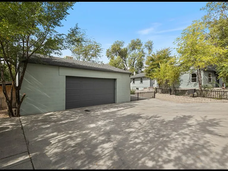 2085 N 900th St W — Photo 25