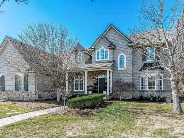 8203 E Steeplechase St, Wichita, KS 67206