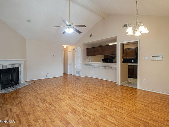 3rd image of 11029 Windsor Hill Dr