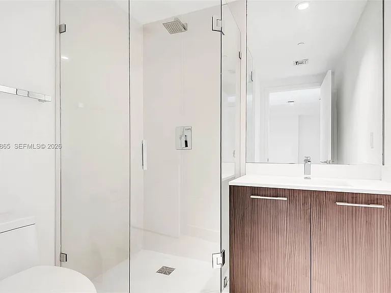 55 SW 9th St #3104 — Photo 17