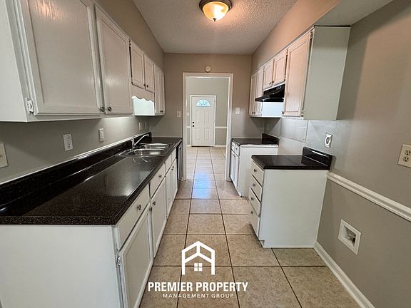 5th image of 3004 Huntington Trail Dr