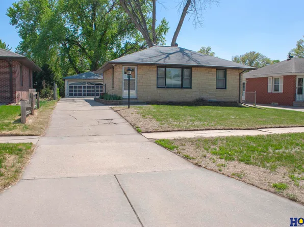 6917 Colfax Ave, Lincoln, NE 68507