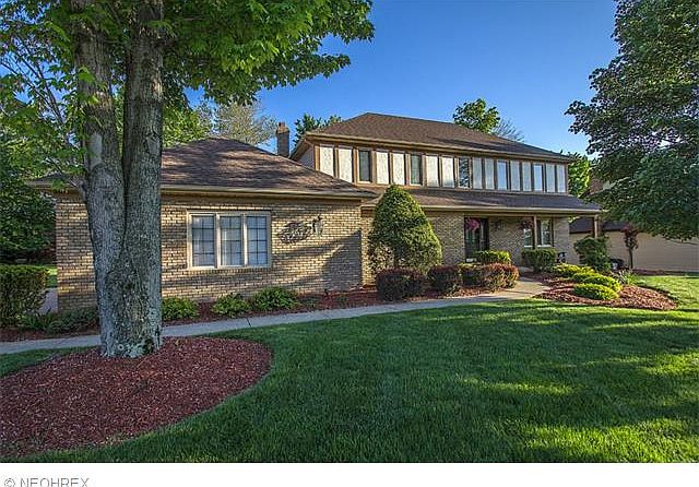 1st image of 9481 Rainbow Ln