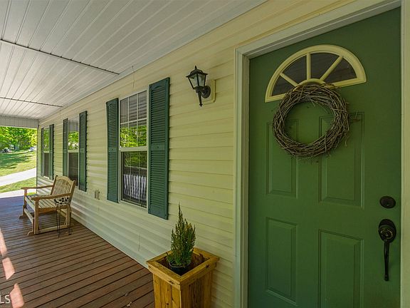 4th image of 280 Eagles Nest Dr