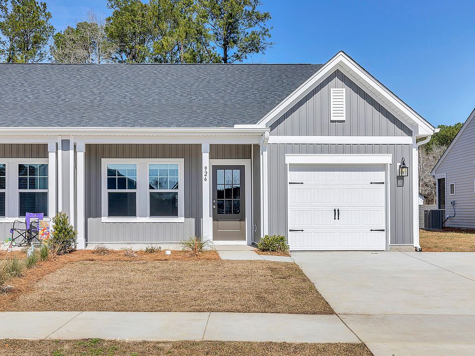 1st image of 926 Dusk Dr