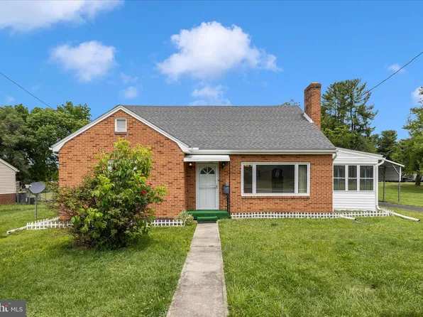 17534 Lincolnshire Rd, Hagerstown, MD 21740
