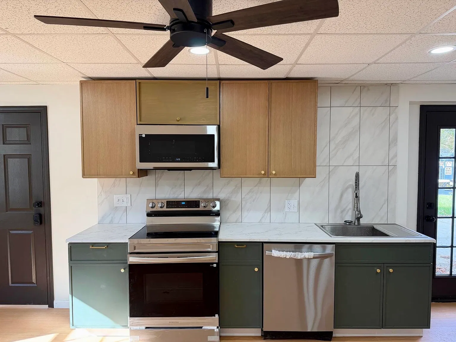 2 bed, 1200 sqft, $1,900 — Photo 3