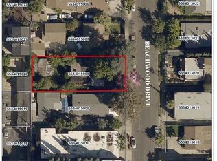 1233 N Beachwood Dr, Los Angeles, CA 90038