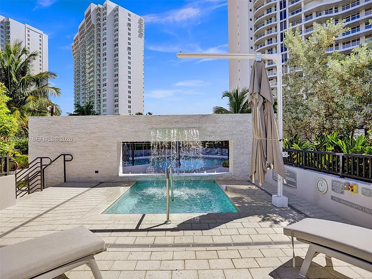 7000 Island Blvd #2605 — Photo 30