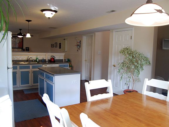 4th image of 11732 Pawleys Ct