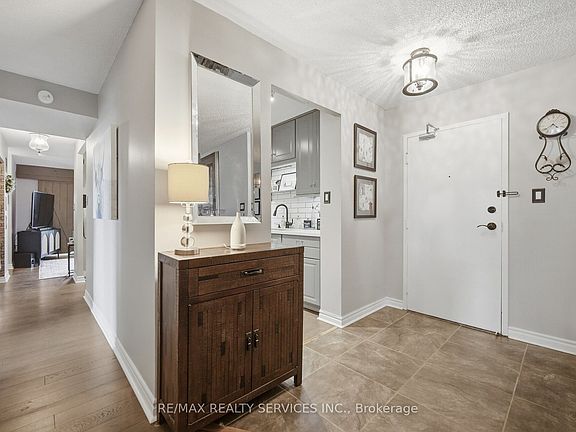 3rd image of 3151 Bridletowne Cir #602
