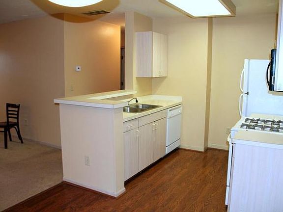 5th image of 2688 Brittany Oaks Blvd