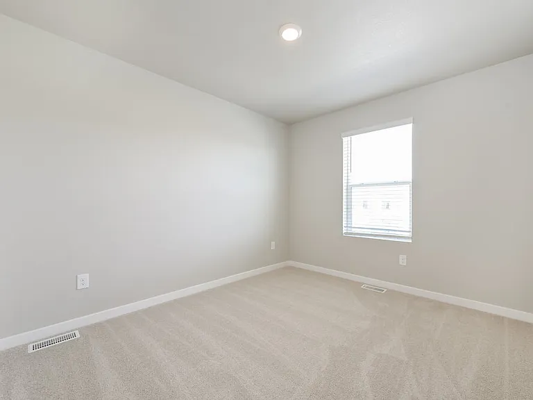 2170 Christina St — Photo 13
