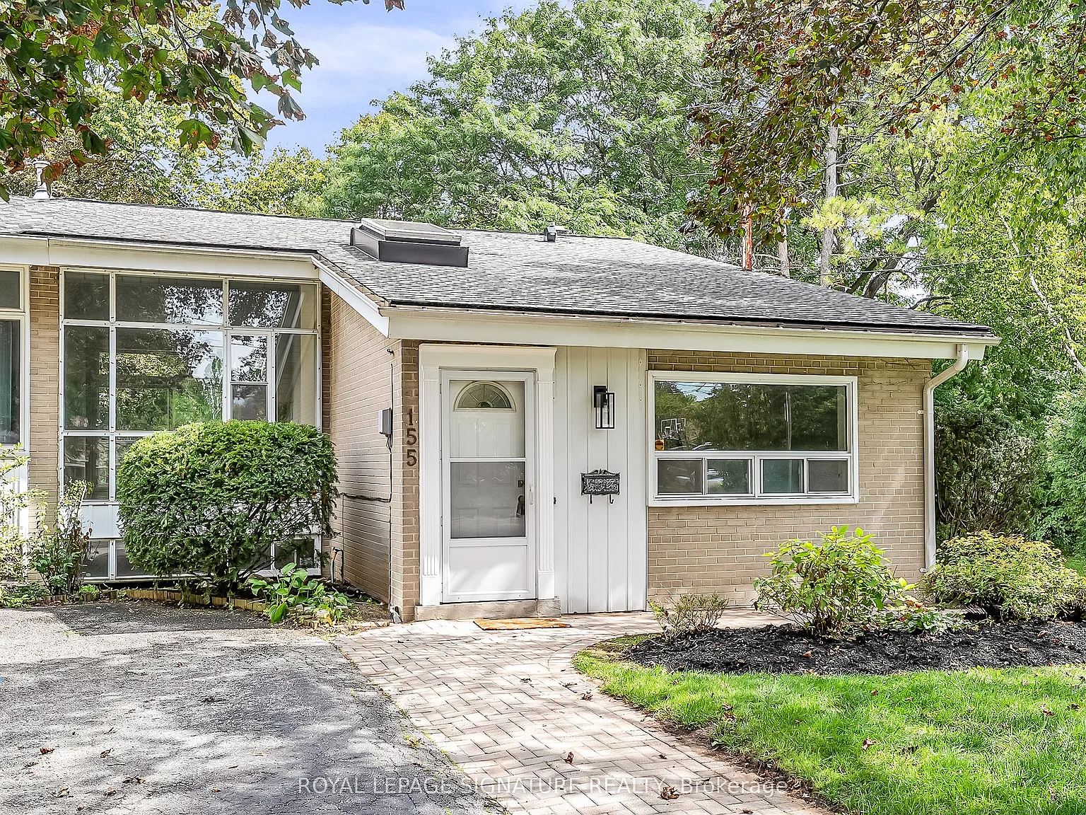 4 bed, $3,690 — Photo 1