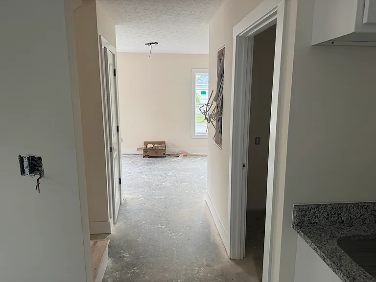417 N High St #B — Photo 5