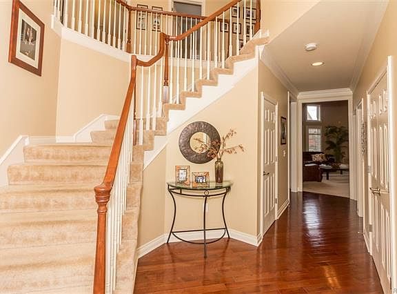 3rd image of 54520 Birchwood Dr