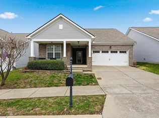 1808 Stonewater Dr, Hermitage, TN 37076