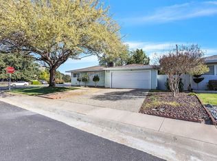 10406 Ambassador Dr, Rancho Cordova, CA