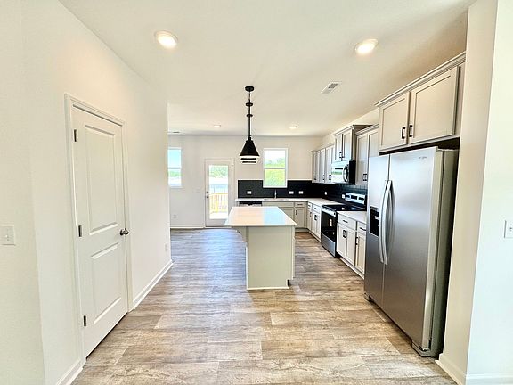 5th image of 335 Cliffwood St NW Unit E