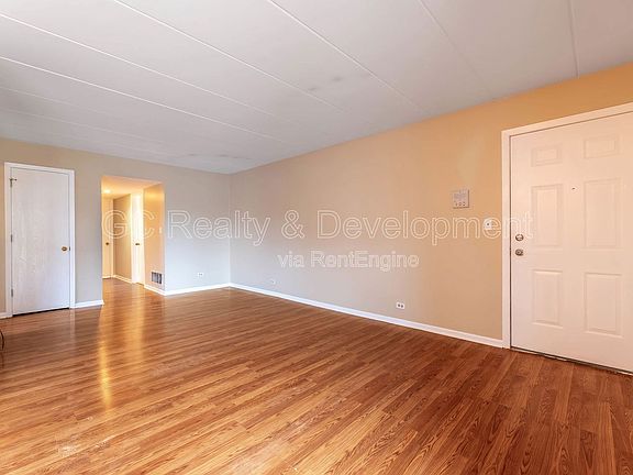 4th image of 14810 Kenton Ave APT 1E
