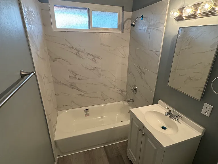 5924 Gallant St #D — Photo 2