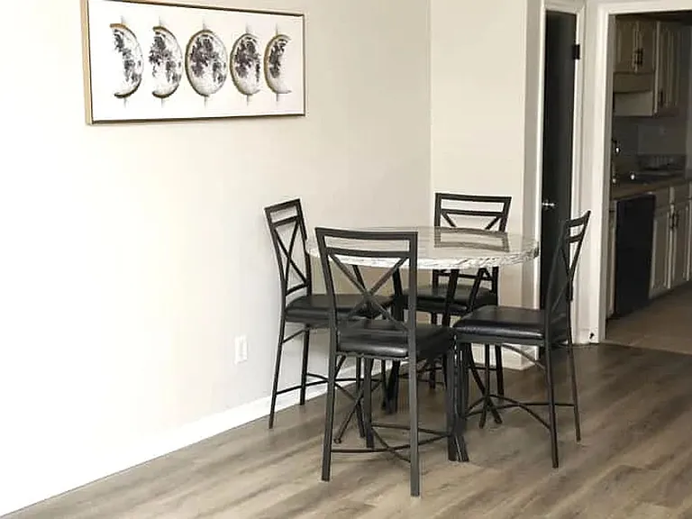 201 Forest View Dr — Photo 10