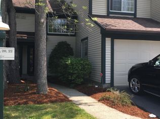 20 Lake Forest Dr #TOWNHOUSE, Burlington, VT 05401