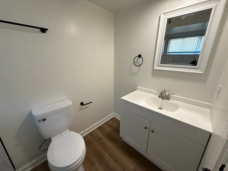 5921 Norton St — Photo 12
