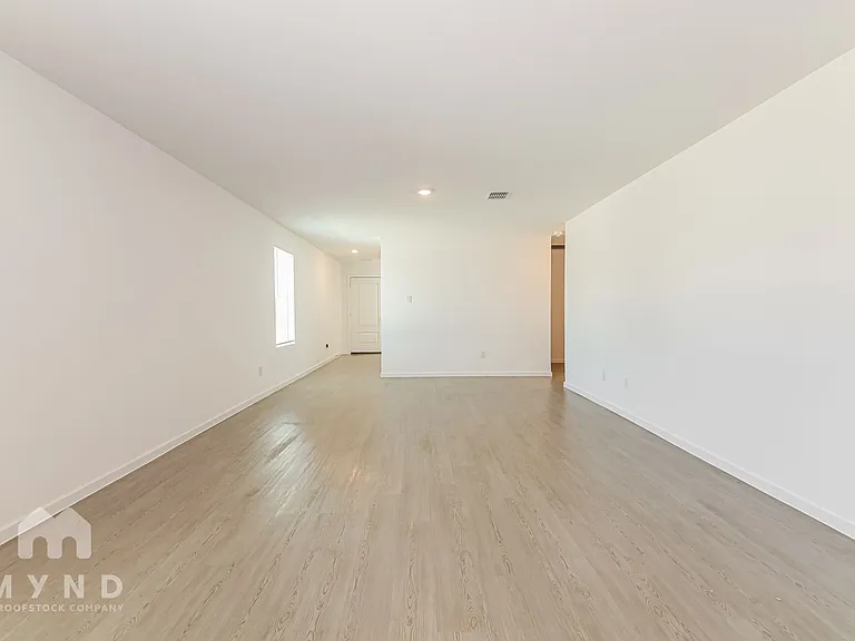 1238 Basswood Dr — Photo 13