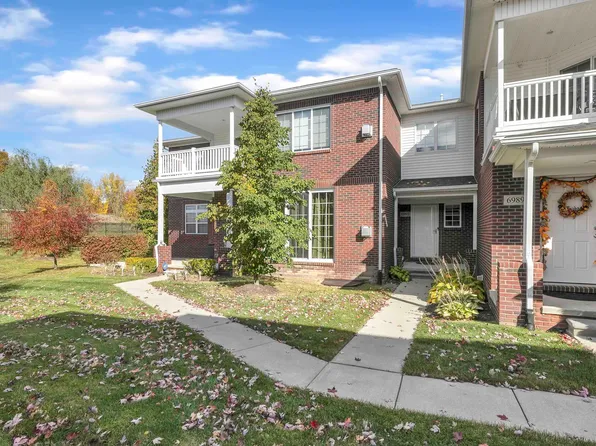 6993 Boulder Pointe Dr, Washington, MI 48094