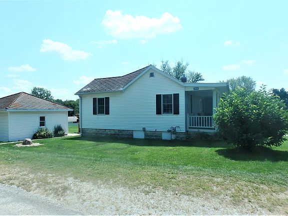 3rd image of 608 E Clay St