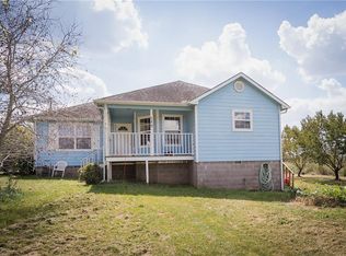 589 Madison St #7617, Huntsville, AR 72740